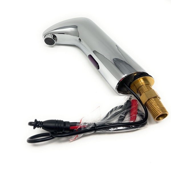 Cascada SmartFlow Automatic Sensor Faucet with Deck Plate