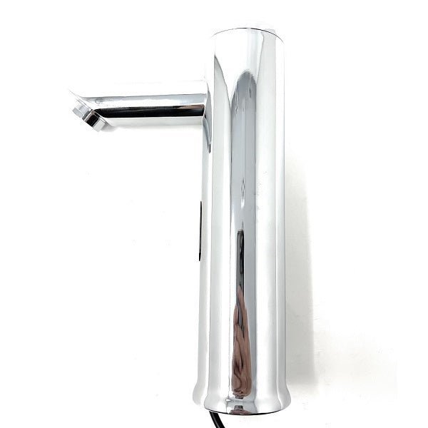 EcoSprint faucet with self-adjusting sensing distance