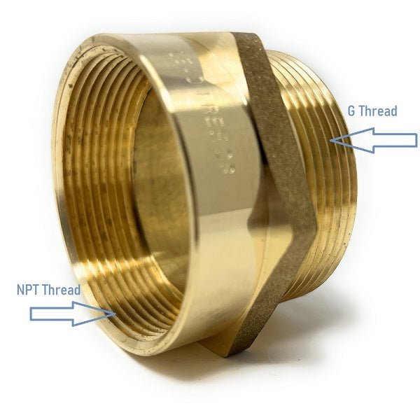 2.5 inch G BSPP male to NPT female adapter thread close-up — brass screw-in fitting